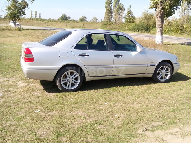 Mercedes C 180 1997, 318,861 km - 1.8 l - Xudat