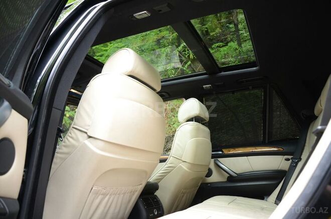BMW X5 2005, 186,000 km - 4.8 l - Qax
