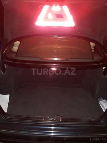 Mercedes E 240 2001, 163,253 km - 2.4 л - Yevlax