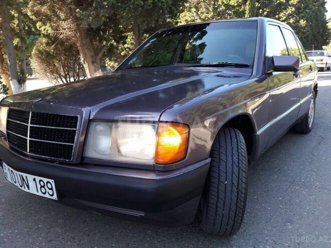 Mercedes 190 1993, 250,000 km - 2.6 л - Sumqayıt