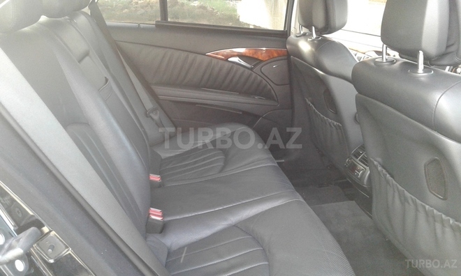 Mercedes E 320 2007, 220,000 km - 3.2 l - Bakı