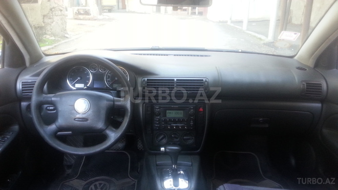 Volkswagen Passat 2003, 190,000 km - 1.8 l - Sumqayıt