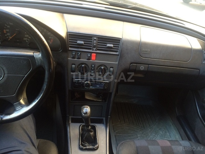 Mercedes C 180 1994, 2,466,841 km - 1.8 л - Bakı