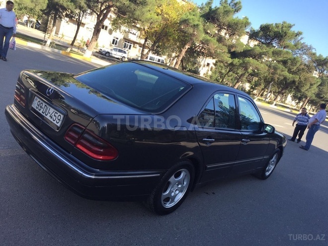 Mercedes E 220 2000, 220,041 km - 2.2 л - Sumqayıt