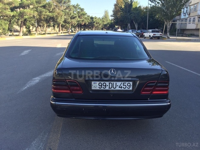 Mercedes E 220 2000, 220,041 km - 2.2 л - Sumqayıt