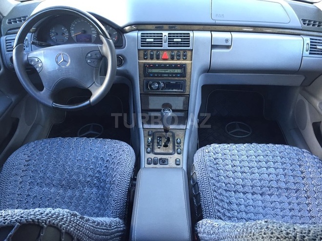 Mercedes E 220 2000, 220,041 km - 2.2 л - Sumqayıt