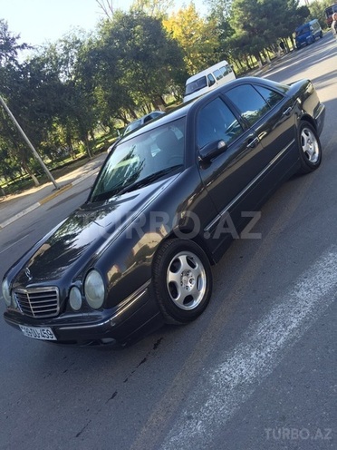 Mercedes E 220 2000, 220,041 km - 2.2 л - Sumqayıt