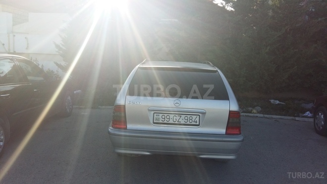 Mercedes C 200 2000, 305,000 km - 2.0 l - Bakı