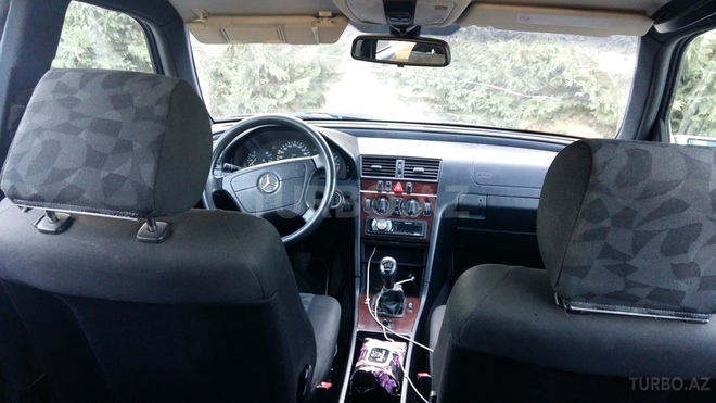 Mercedes C 200 2000, 305,000 km - 2.0 l - Bakı