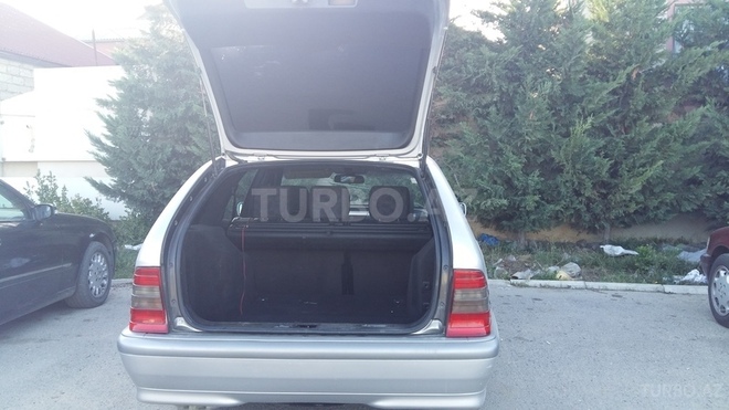 Mercedes C 200 2000, 305,000 km - 2.0 l - Bakı