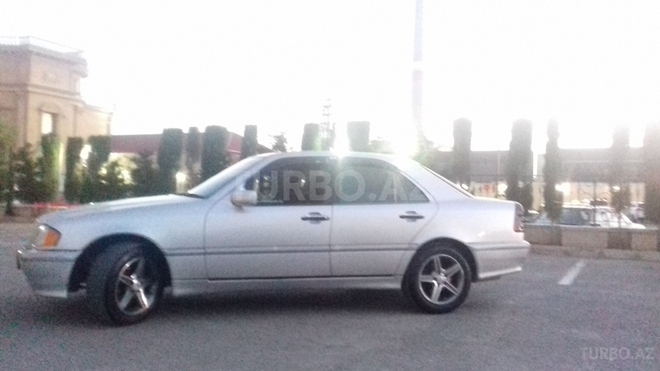 Mercedes C 230 1999, 242,100 km - 2.3 l - Bakı