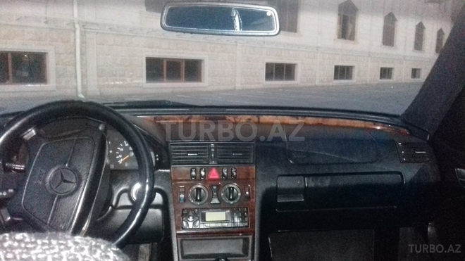Mercedes C 230 1999, 242,100 km - 2.3 l - Bakı
