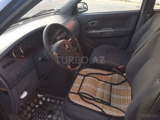 Kia Carens 2002, 210,000 km - 2.0 l - Sumqayıt