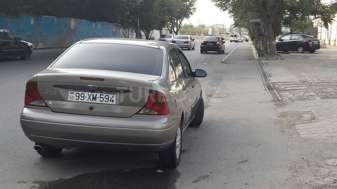 Ford Focus 2003, 136,000 km - 2.0 л - Bakı