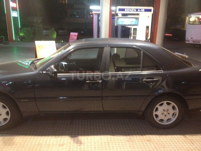 Mercedes C 200 1996, 300,000 km - 0.2 l - Bakı