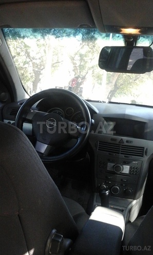 Opel Astra 2006, 250,000 km - 1.9 л - Bakı
