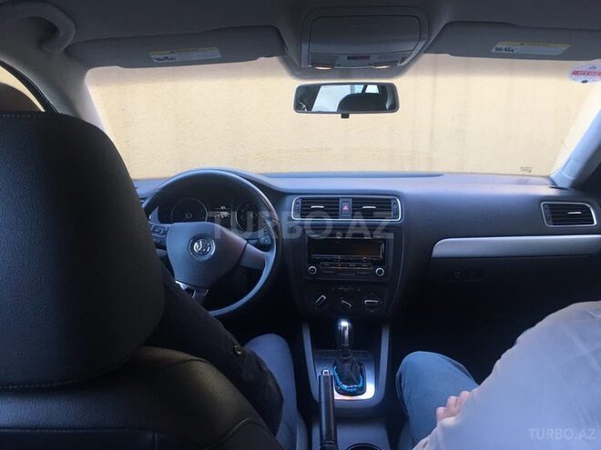 Volkswagen Jetta 2014, 27,000 km - 1.6 l - Bakı