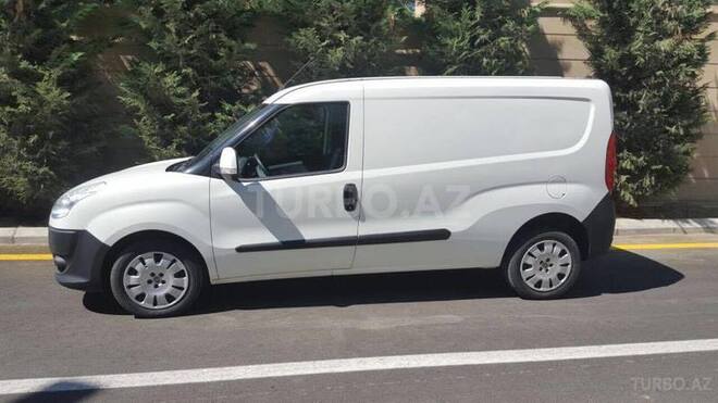 Fiat Doblo 2010, 147,780 km - 1.4 л - Bakı