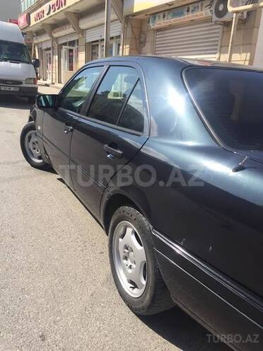 Mercedes C 200 1996, 299,000 km - 2.0 л - Bakı