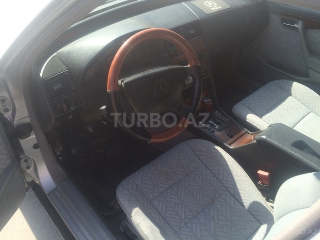 Mercedes C 180 1995, 230,000 km - 1.8 l - Bakı