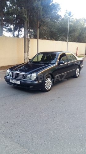 Mercedes E 220 1999, 254,684 km - 2.2 l - Bakı
