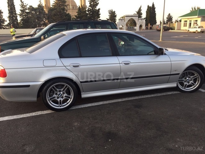 BMW 525 2000, 96,000 km - 2.5 l - Bakı