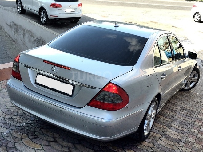 Mercedes E 220 2008, 198,400 km - 2.2 l - Bakı