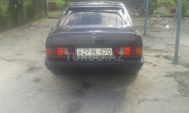 Mercedes 190 1990, 38,000 km - 2.0 л - Şirvan