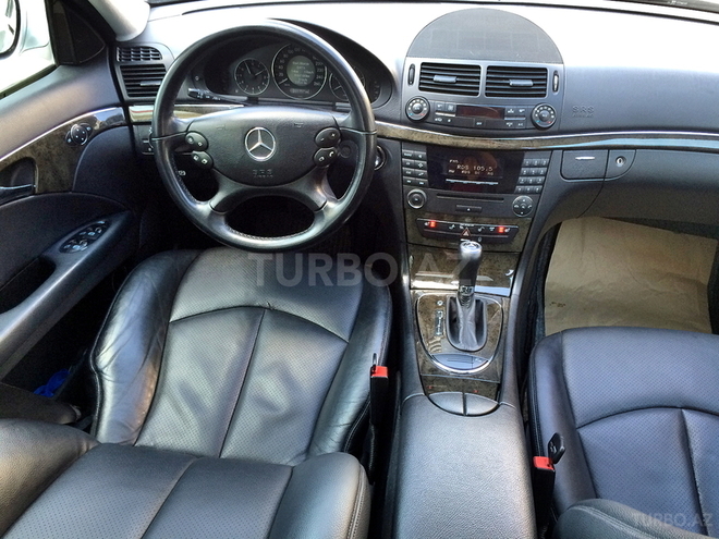 Mercedes E 220 2008, 198,400 km - 2.2 l - Bakı