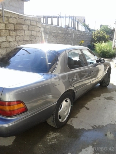 Lexus  1996, 126,000 km - 4.0 l - Bakı