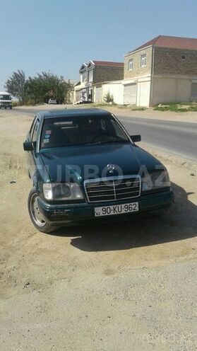 Mercedes E 250 1995, 420,000 km - 2.5 л - Bakı