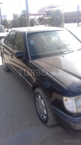 Mercedes E 320 1995, 3,000,200 km - 3.2 л - Sumqayıt
