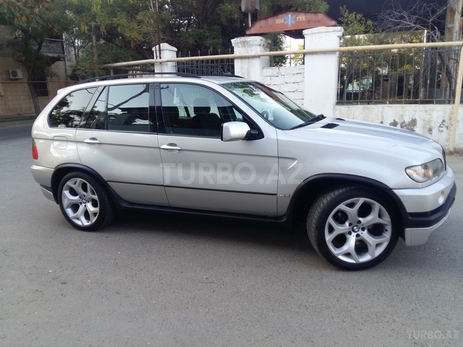 BMW X5 2001, 285,700 km - 4.4 л - Bakı