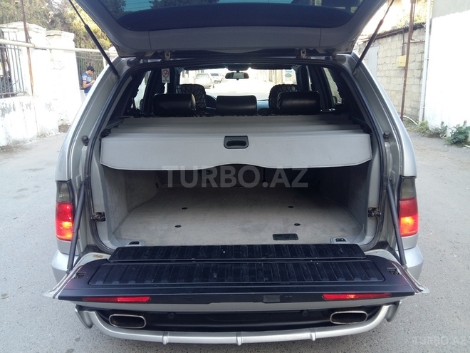 BMW X5 2001, 285,700 km - 4.4 л - Bakı