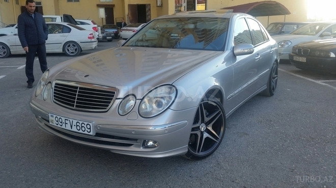 Mercedes E 240 2002, 203,000 km - 2.4 l - Xırdalan