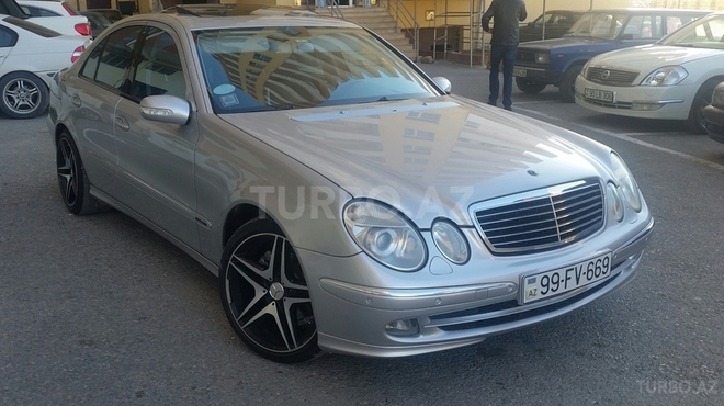Mercedes E 240 2002, 203,000 km - 2.4 l - Xırdalan