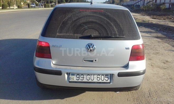 Volkswagen Golf 2001, 170,000 km - 1.6 l - Sumqayıt