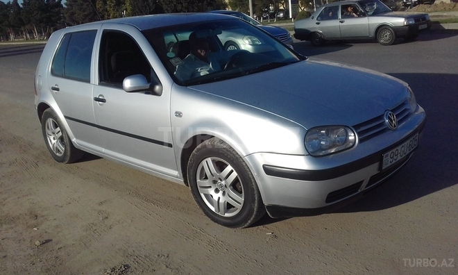 Volkswagen Golf 2001, 170,000 km - 1.6 l - Sumqayıt