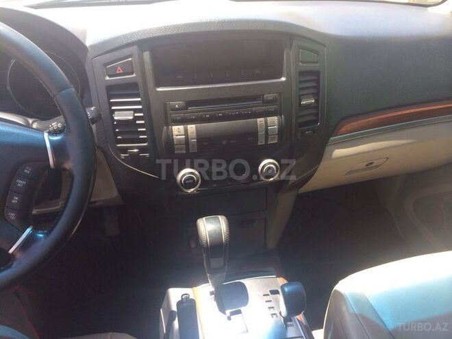 Mitsubishi Pajero 2006, 185,000 km - 3.0 l - Bakı