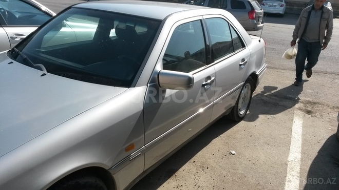 Mercedes C 200 1995, 239,595 km - 0.2 l - Xırdalan