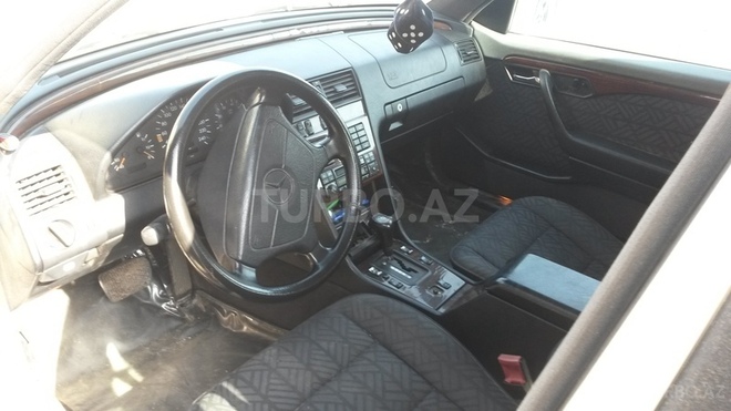 Mercedes C 200 1995, 239,595 km - 0.2 l - Xırdalan