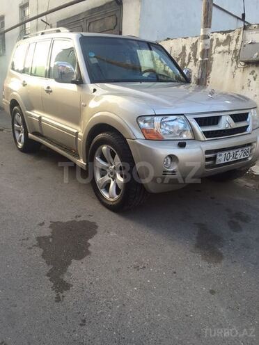Mitsubishi Pajero 2005, 190,000 km - 3.0 l - Bakı