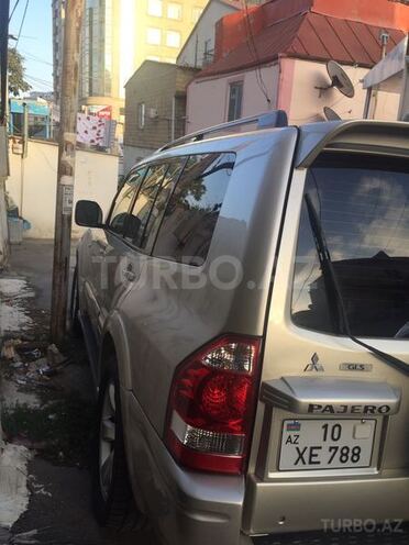 Mitsubishi Pajero 2005, 190,000 km - 3.0 l - Bakı
