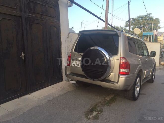 Mitsubishi Pajero 2005, 190,000 km - 3.0 l - Bakı