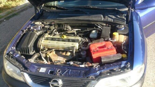Opel Vectra 1997, 270,000 km - 2.0 l - Bakı
