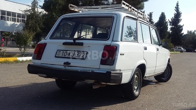 LADA (VAZ) 2104 2001, 230,000 km - 1.6 l - Salyan