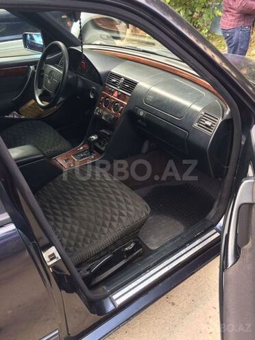 Mercedes C 220 1998, 4,500,000 km - 2.2 l - Bakı