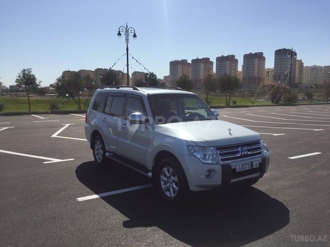 Mitsubishi Pajero 2011, 73,000 km - 3.5 l - Sumqayıt
