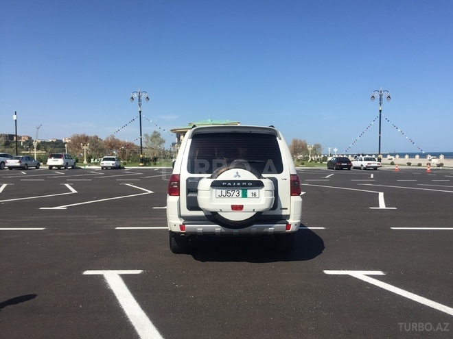Mitsubishi Pajero 2011, 73,000 km - 3.5 l - Sumqayıt