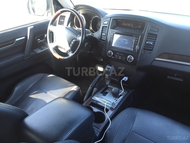 Mitsubishi Pajero 2011, 73,000 km - 3.5 l - Sumqayıt